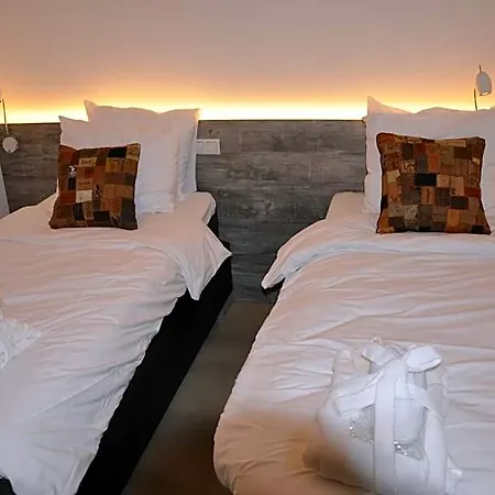 Hotel Rauw Aan De Kade