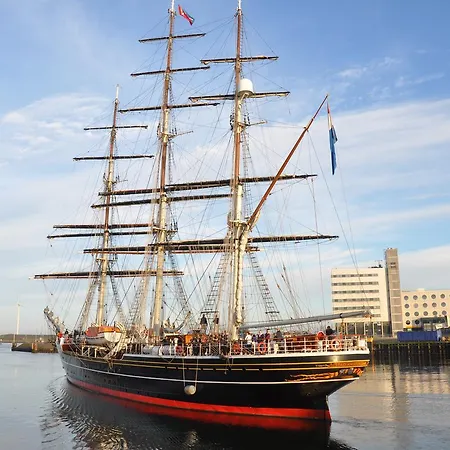 Rauw Aan De Kade Hotel