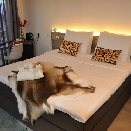 劳乌安娜德卡德酒店