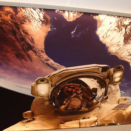 劳乌安娜德卡德酒店 3*