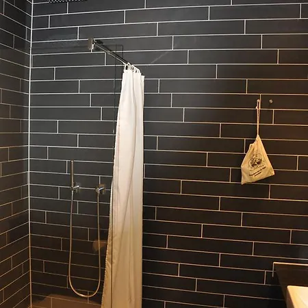 Rauw Aan De Kade Hotel