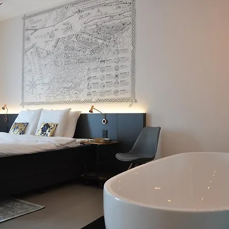 Rauw Aan De Kade Otel