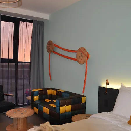 Rauw Aan De Kade Hotel